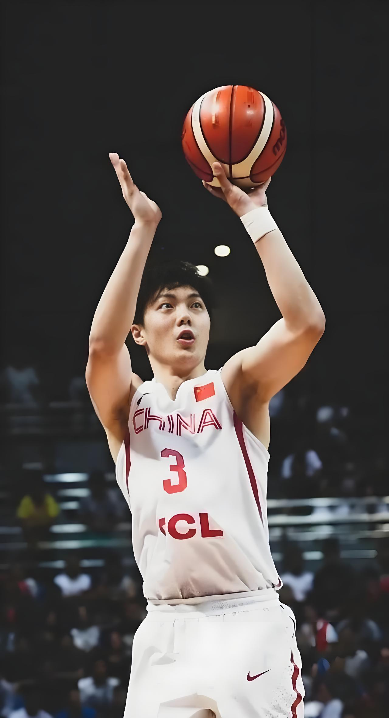 球员表现突出，广东队轻松获得胜利的简单介绍
