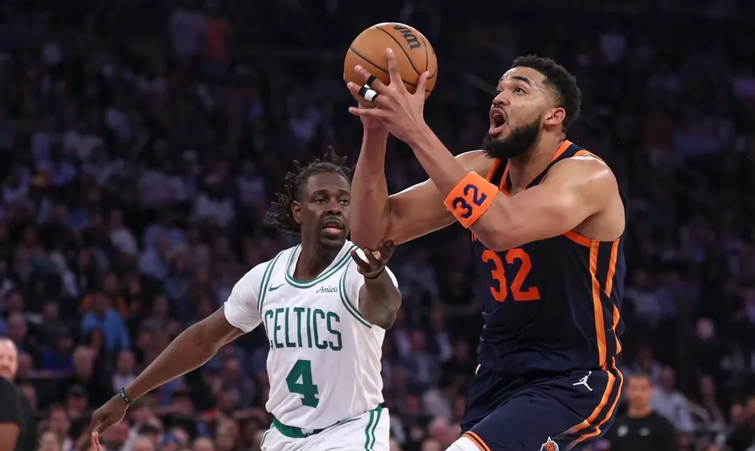 -全场气氛意外到极点！IkennaEnechukwu上演绝杀NFL常规赛今日凌晨，球迷高呼：‘传奇回来了！’