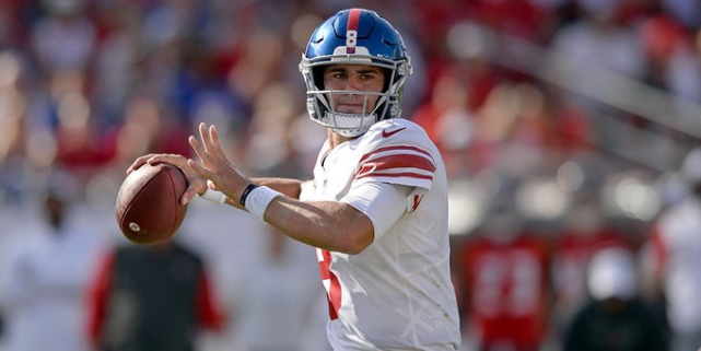 -太疯狂了！KeandreJones表现惊艳超级碗昨晚，赛后采访再度引爆全场！