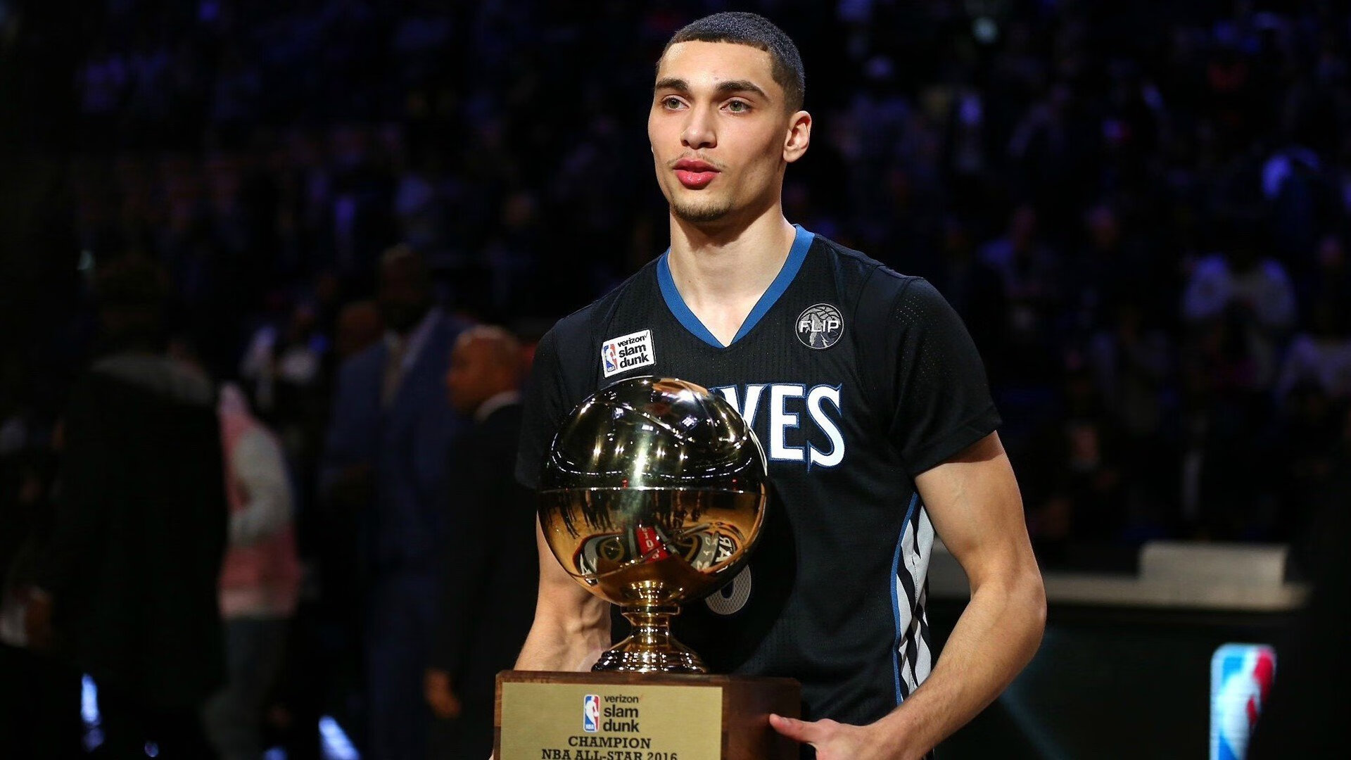 kaiyun-詹姆斯重要时刻战术调整，瑞士队带队取胜！全场沸腾不已